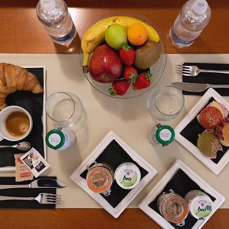 Hotel Posta チェチナ エクステリア 写真